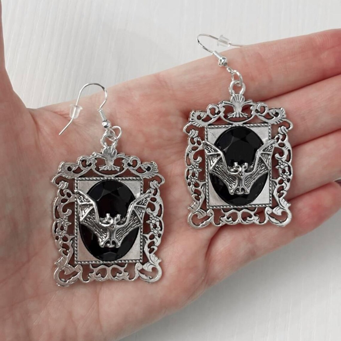 Women'S Vampire Accessories - Vampire bat earrings,Gothic jewelry,witchcraft accessories,paganism,Vintage, mysterious,engraved,Victorian,ear