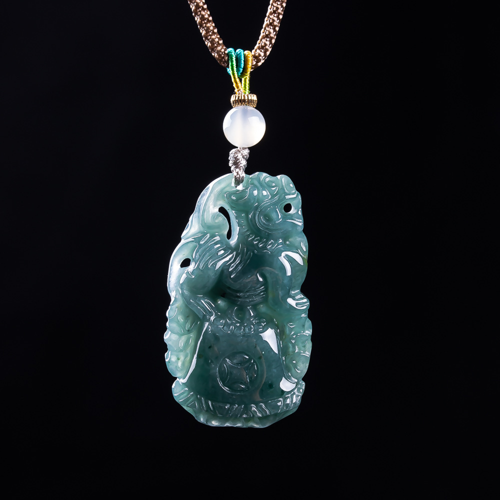 Burmese Jadeite Pixiu Pendant  - Women'S Accessories recensie en prijs