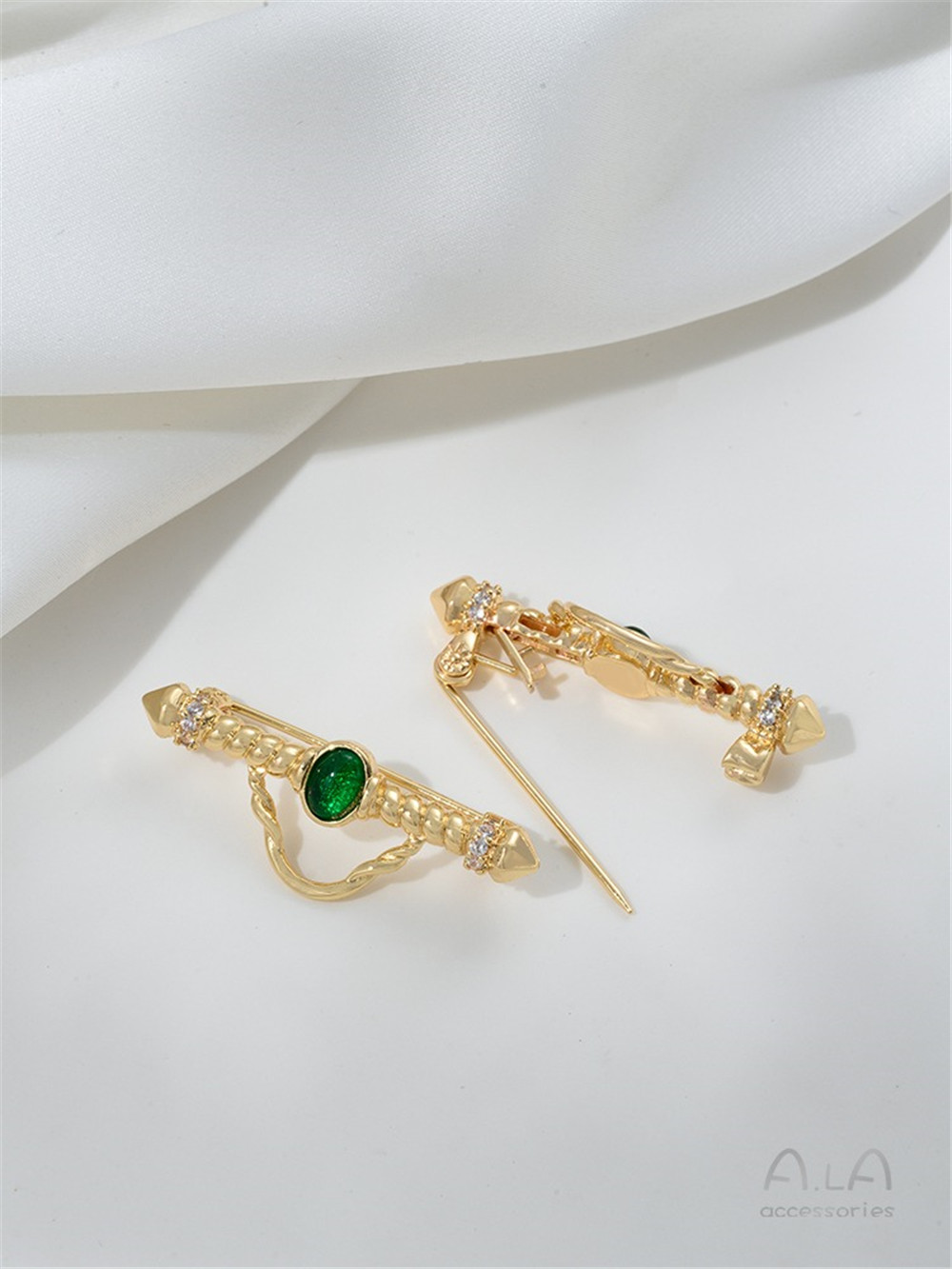14K Gold-Color Engraved Zircon - Brooch Pin Gold recensie en prijs