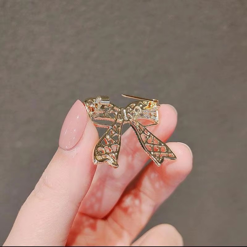 Punk Girl Brooch 2025 Fashiona - Women'S Accessories Manufacturers recensie en prijs