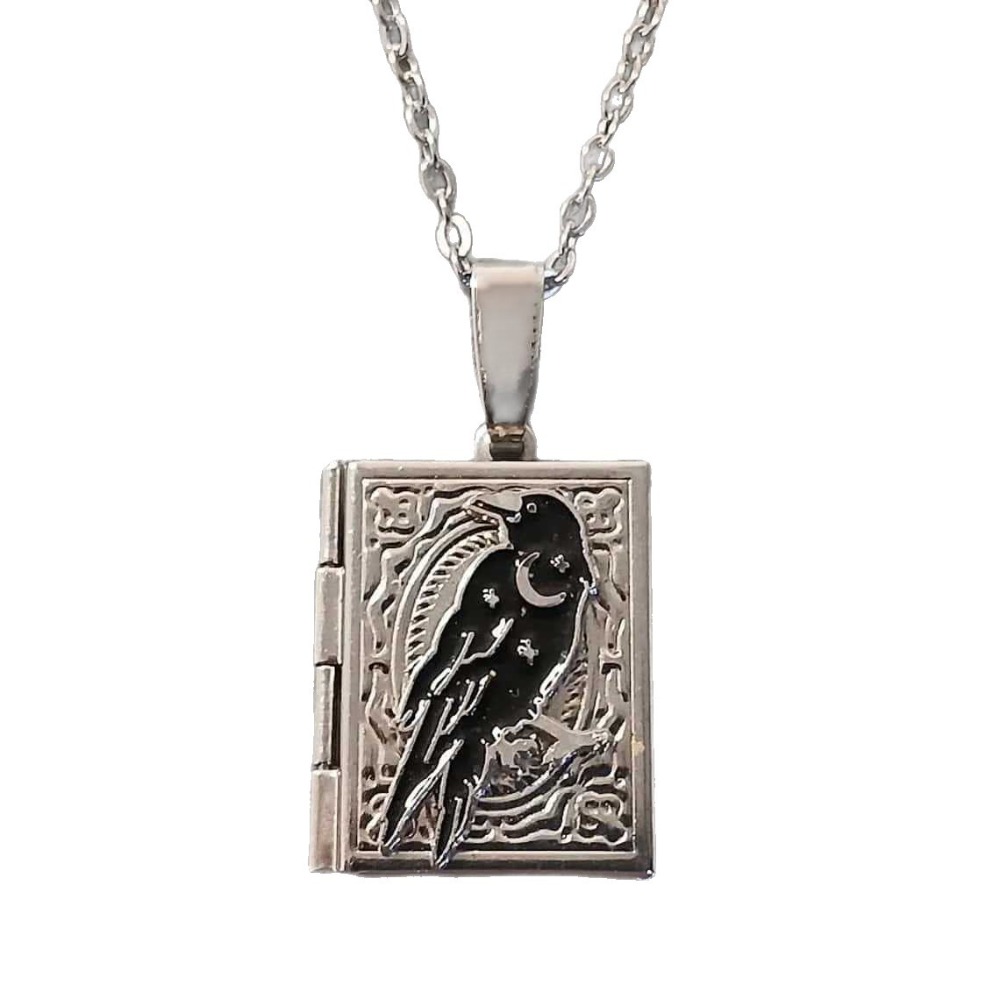 Trendy Exquisite Carving Moon  - Women'S Vampire Accessories recensie en prijs